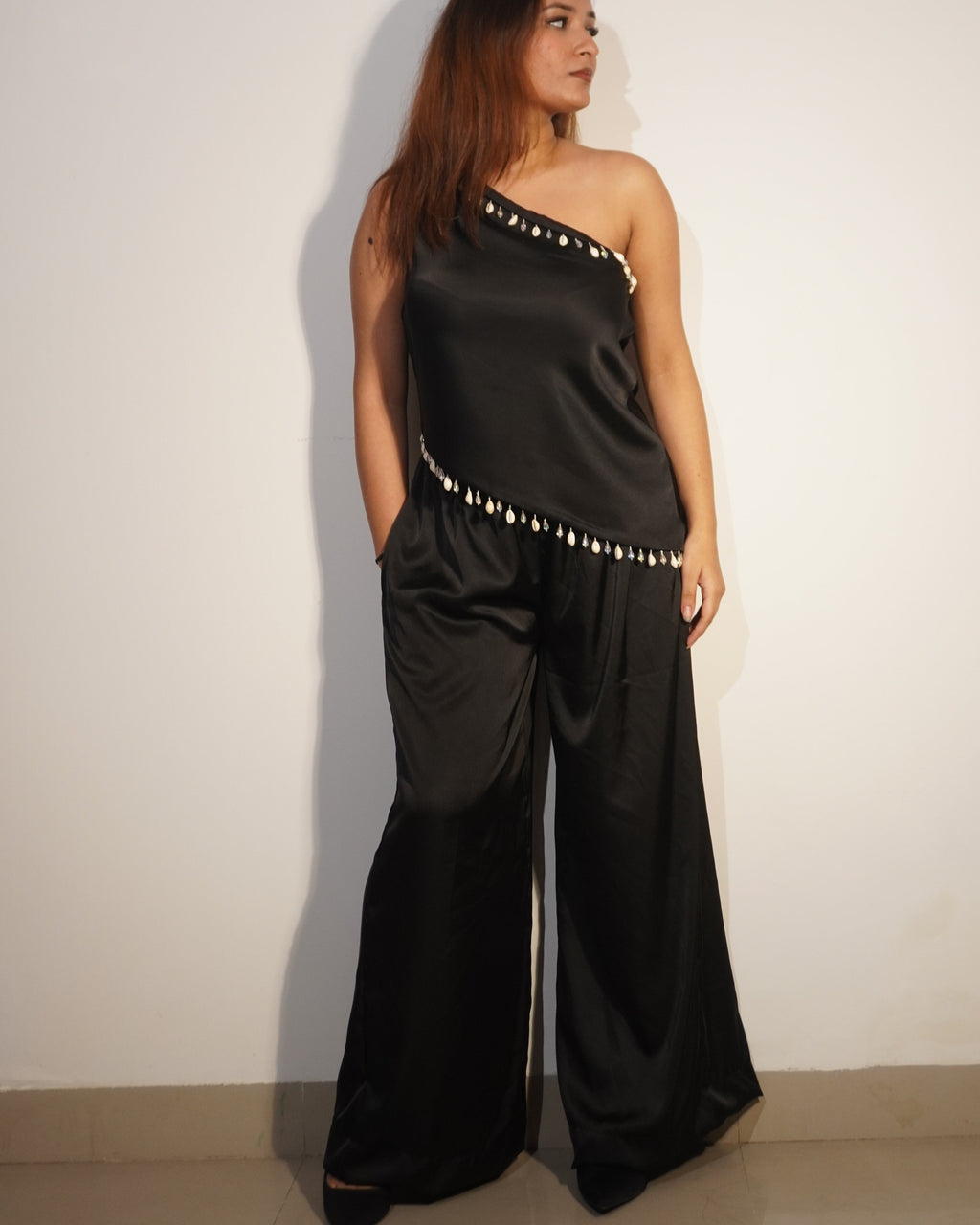 Poo Black Satin One-Shoulder Shell-Detail Co-ord Set – Party & Night-Out Glam - Khamna Studio