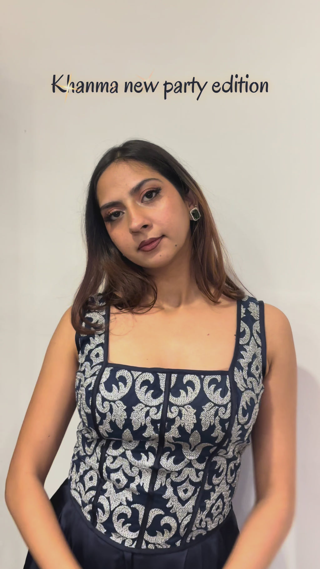 UGC MODEL SUBMISSION IN Khamna- Veronica Lurex embroidered Corset and Pleated pants in satin